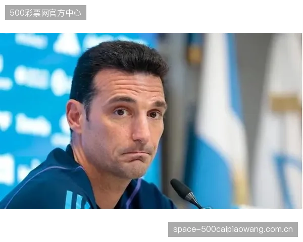 斯卡洛尼或将演练梅西后撤组织战术，利用麦卡利斯特的中场覆盖保护防线。