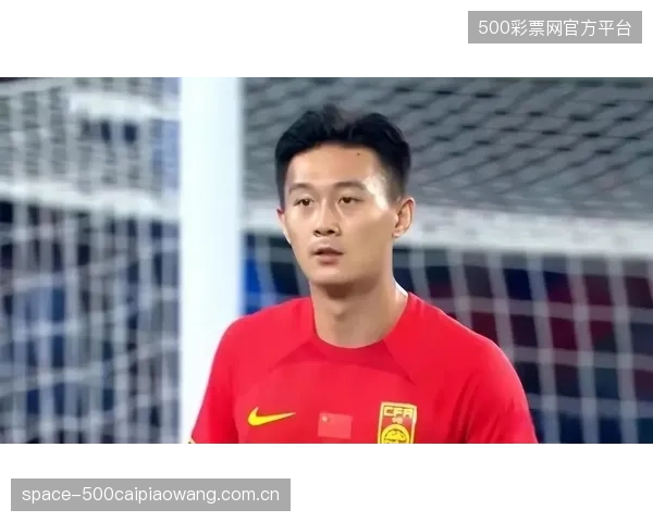 韩国队在对阵南非时必须警惕对手的快速反击，后防线的防守转换将面临考验。